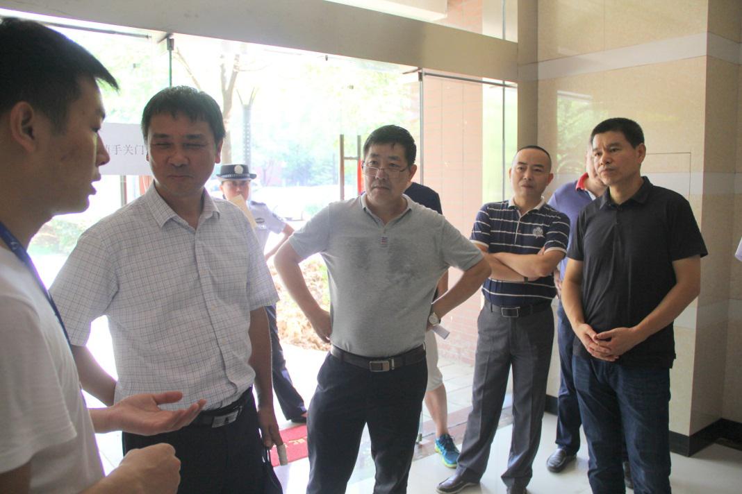 6966集团-不凡成就非凡,相信品牌的力量